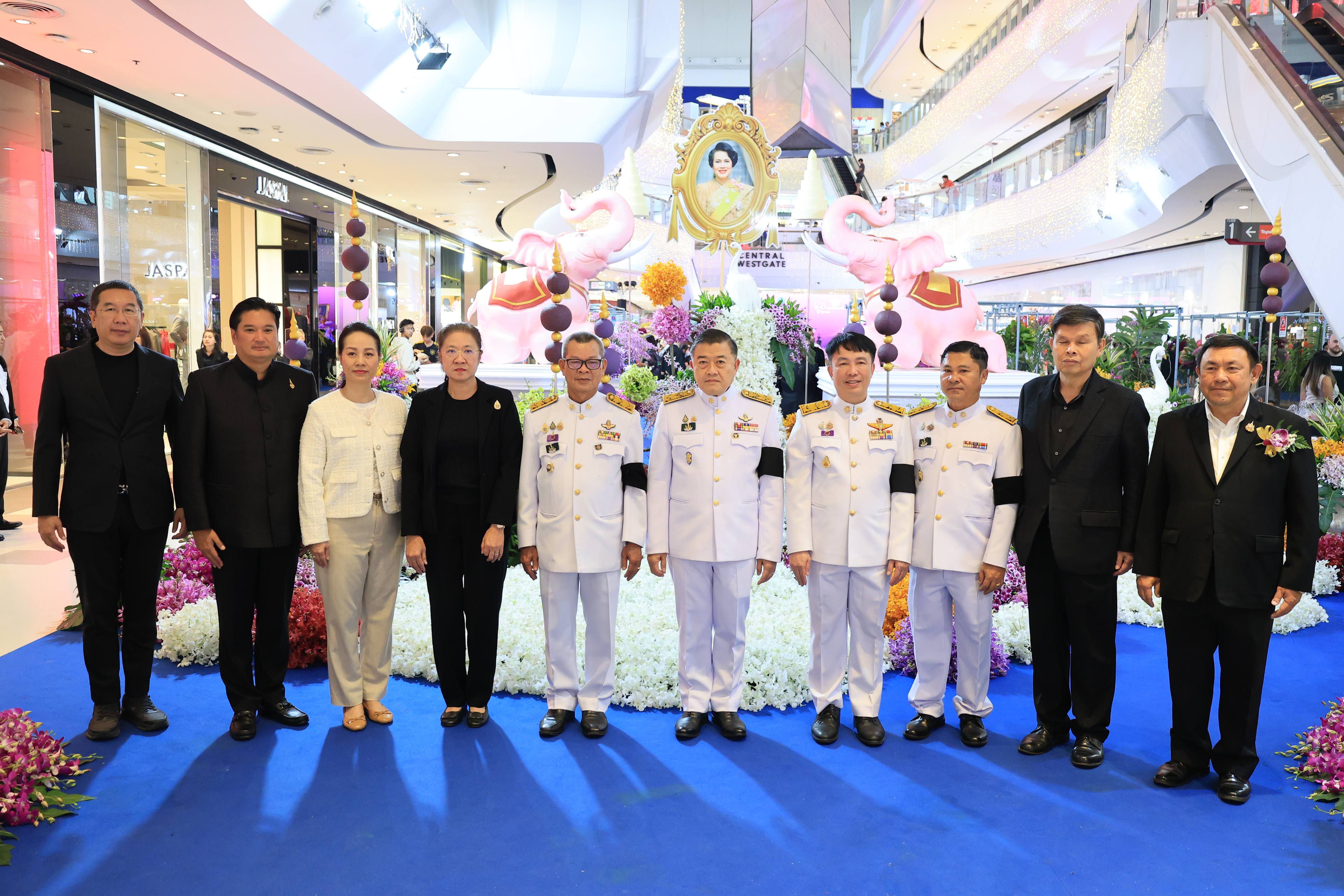 title - เลขาธิการ ส.ป.ก. ร่วมเป็นเกียรติในพิธีเปิดวันกล้วยไม้แห่งชาติ ณ ห้างสรรพสินค้าเซ็นทรัลเวสต์เกต 